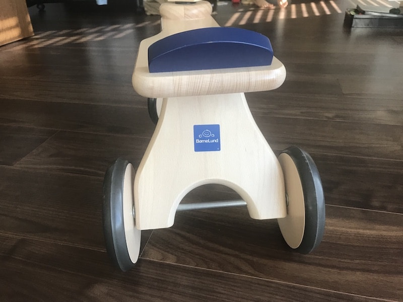1歳から屋内で使える！ボーネルンドのおしゃれな木製室内三輪車がおすすめ | 医師が教える知育玩具マニュアル